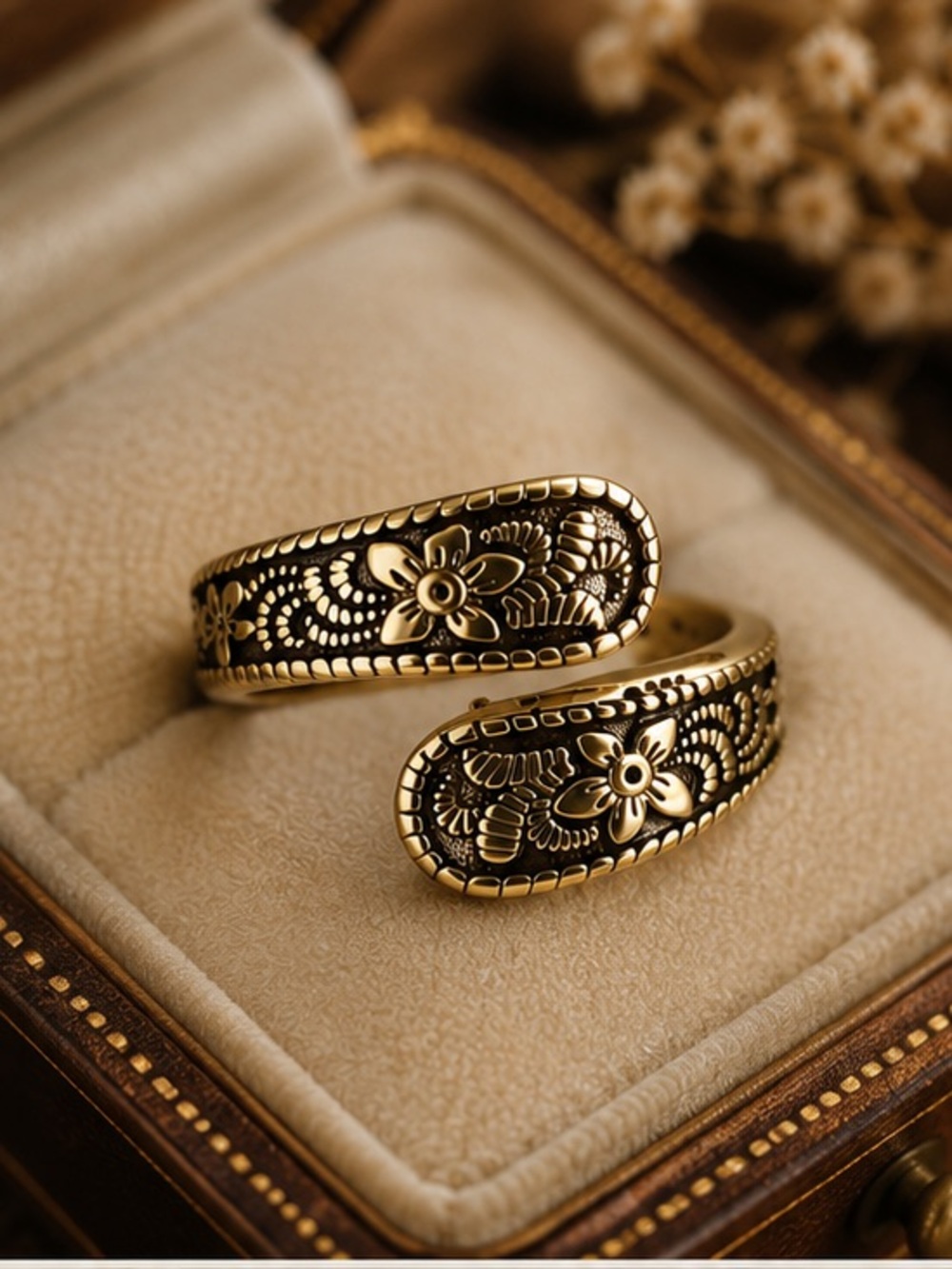 Vintage Floral Engraved Gold Wrap Ring